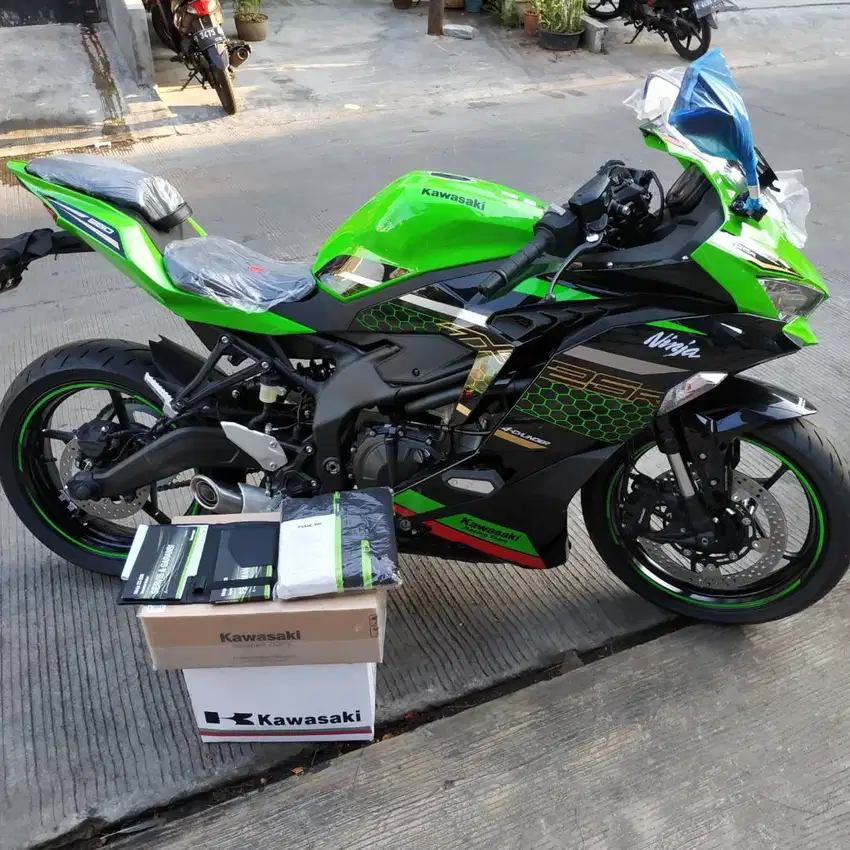 Helm Original Kawasaki ZX25R Di Jual MURAH Cuma 500 Ribu Doang