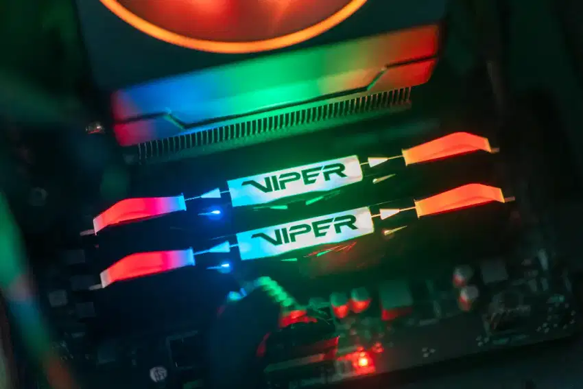 Patriot Viper RGB DDR4 16GB (2x8GB) 3200MHz - PVR416G320C6K - CL16-RAM