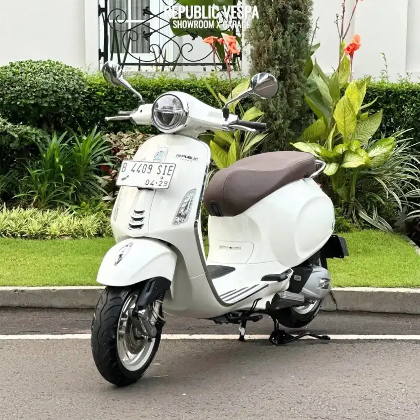 Vespa Primavera 150 IGET ABS TH 2021 WARNA WHITE