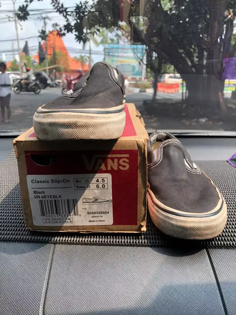 Original Vans classic slip on sepatu preloved no lubang dll tdk adidas