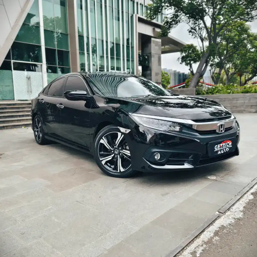 Low km 25Rb!! CIVIC ES 1.5 TURBO AT 2018