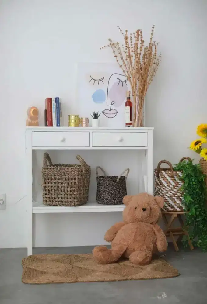 Meja consule minimalis