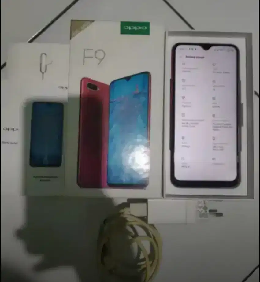 Oppo f9 4/64GB purple fullset