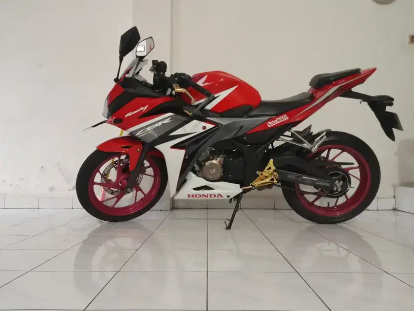 CBR 150 R facelift plat AB