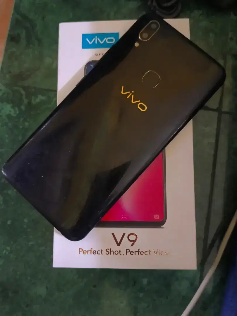 Jual vivo v9 ram4/64 lengkap minus jamur chasing blakang
Bisa tt hp