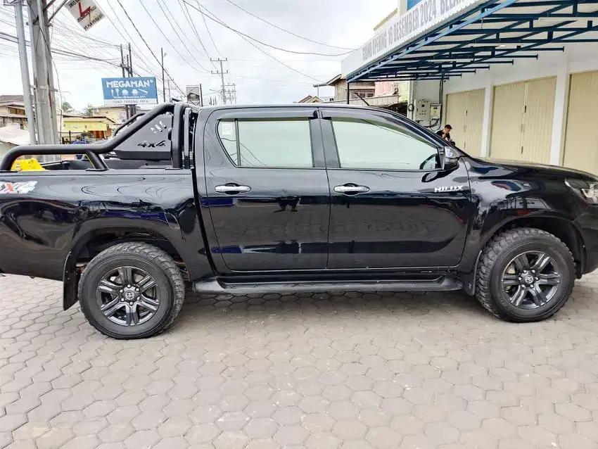 Toyota Hilux G 4x4 2022 Double Cabin Diesel - Hanya Rp 350 Juta Nego