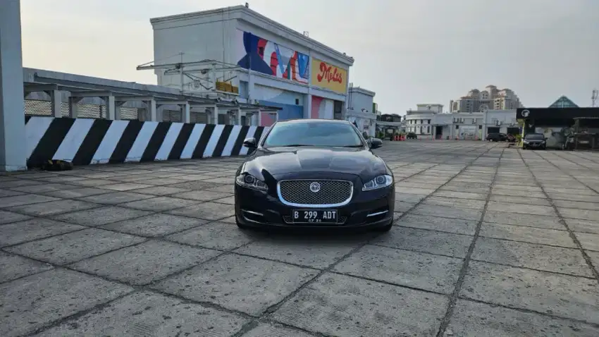 Jaguar XJL 2011 lux