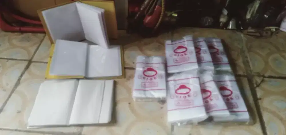 Slhkn plh slh 1 paket dr plastik jual es teh solo atau sblh nya murah2