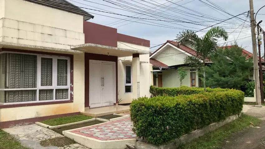 Rumah di Perumahan Furnished di Depok Nyaman Dekat Akses Tol Siap Huni