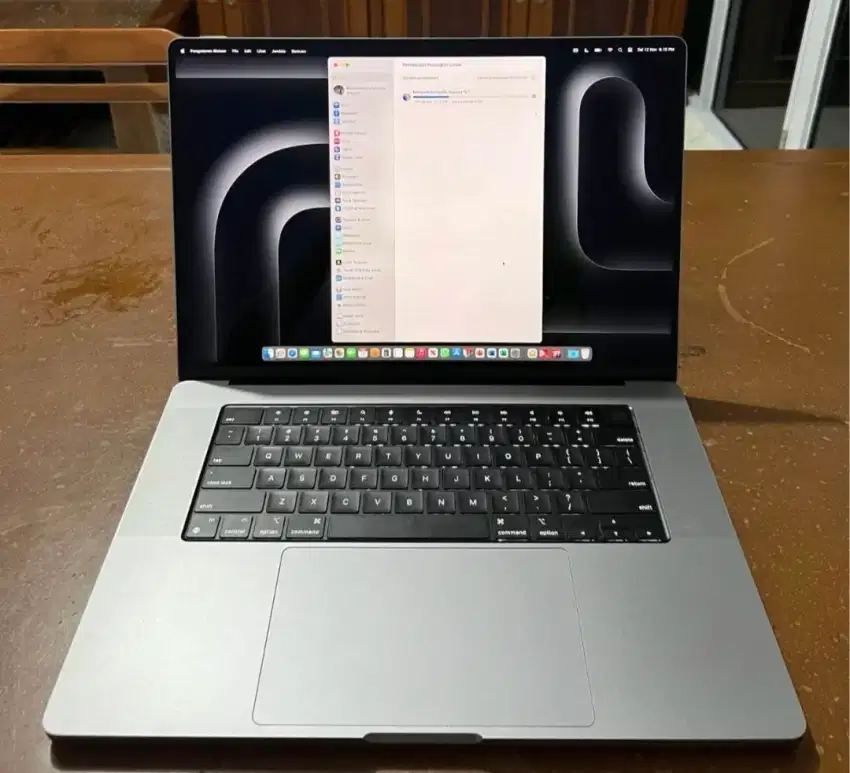 Macbook Pro M2 Pro 16 inchi Ram 16/1 TB