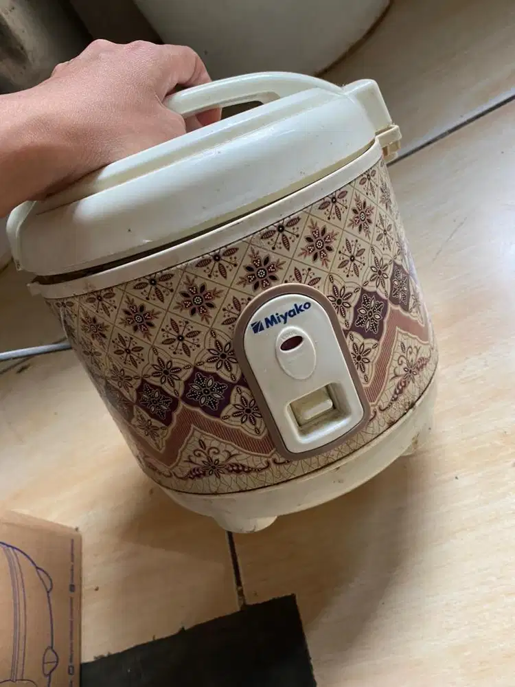 Rice Cooker Miyako