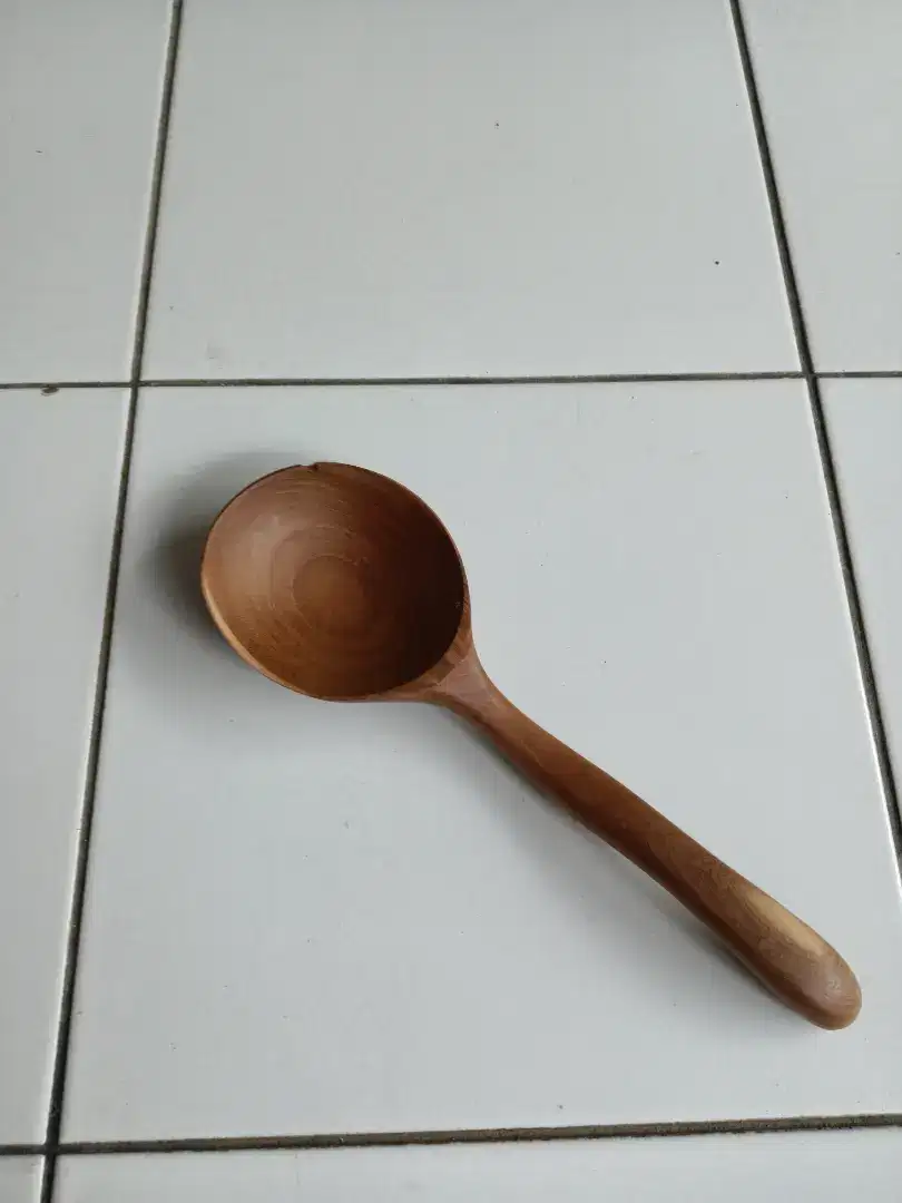 Sendok sayur dari kayu Jati