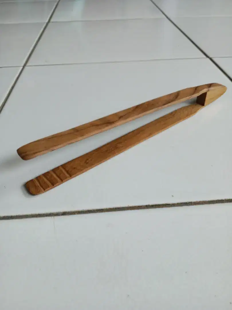 Capitan kue dari kayu Jati