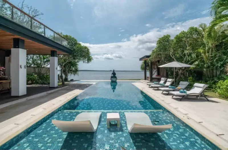 Villa Di Jual di Kuta Bali tepi pantai view laut