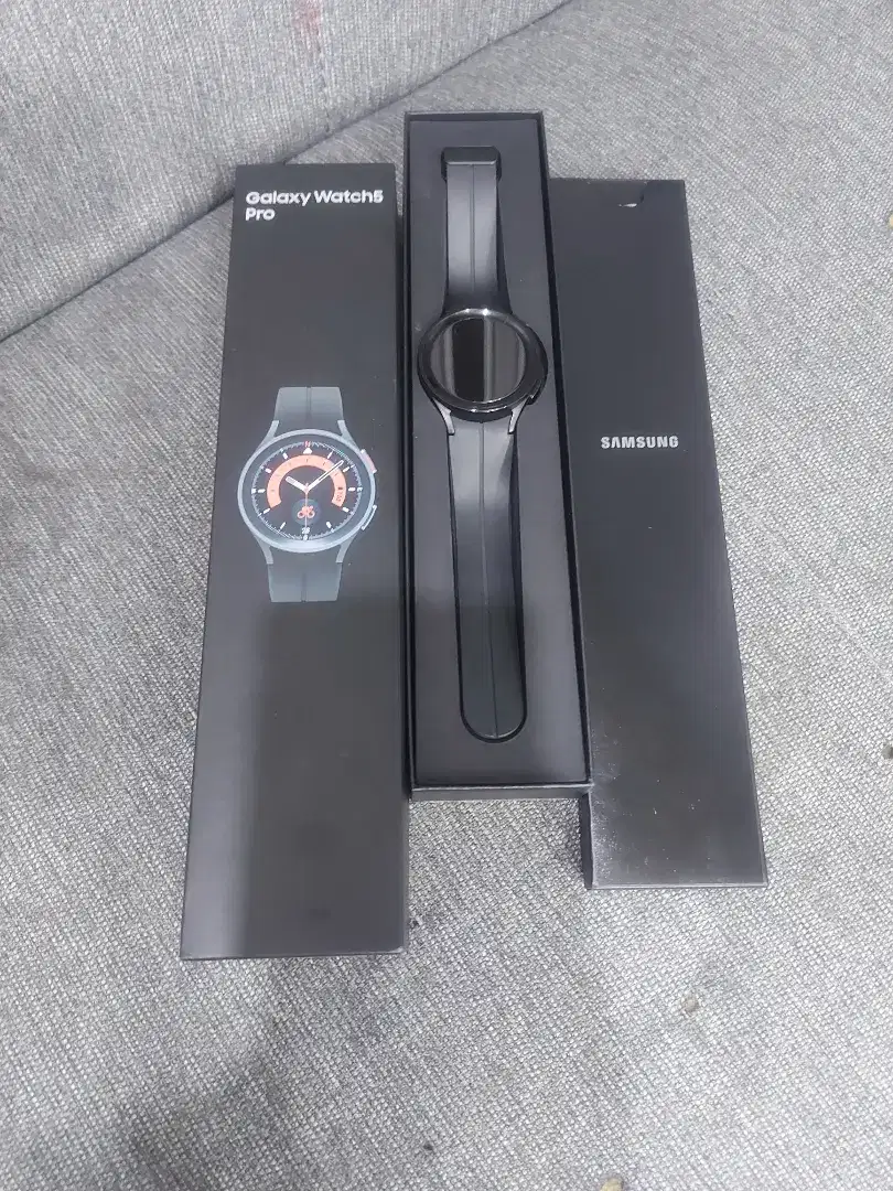 Samsung Watch 5 PRO 45mm Resmi SEIN Fullset ORI NOMINUS 100% NORMAL.