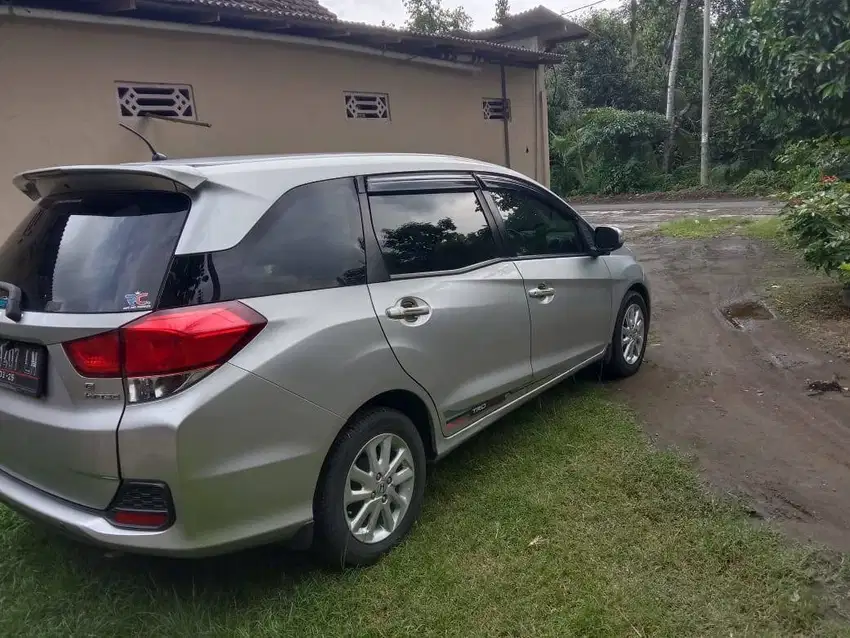 dijual Honda Mobilio E tahun 2015