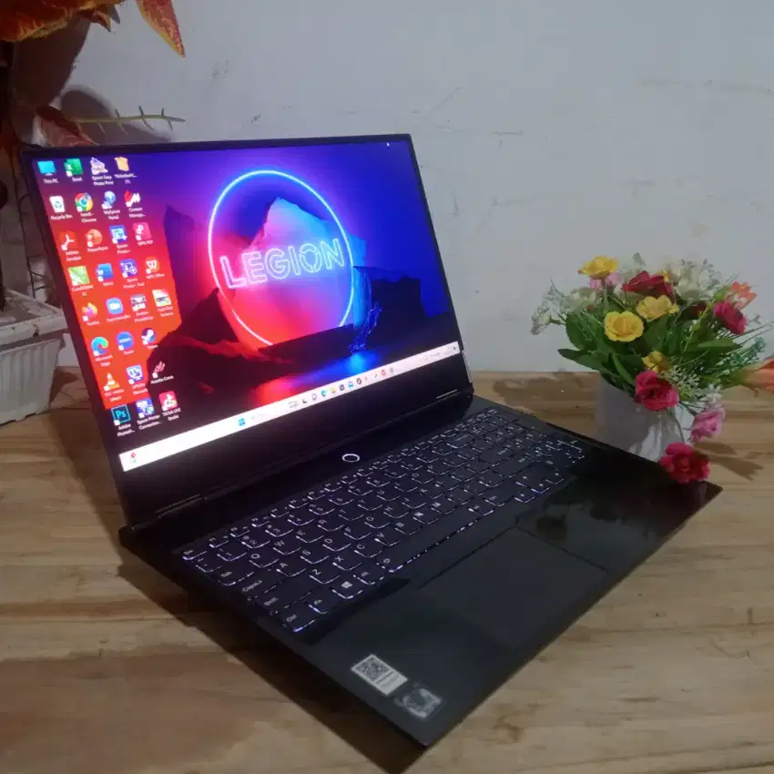 Legion Y740s Core i7 10TH 16gb OLED