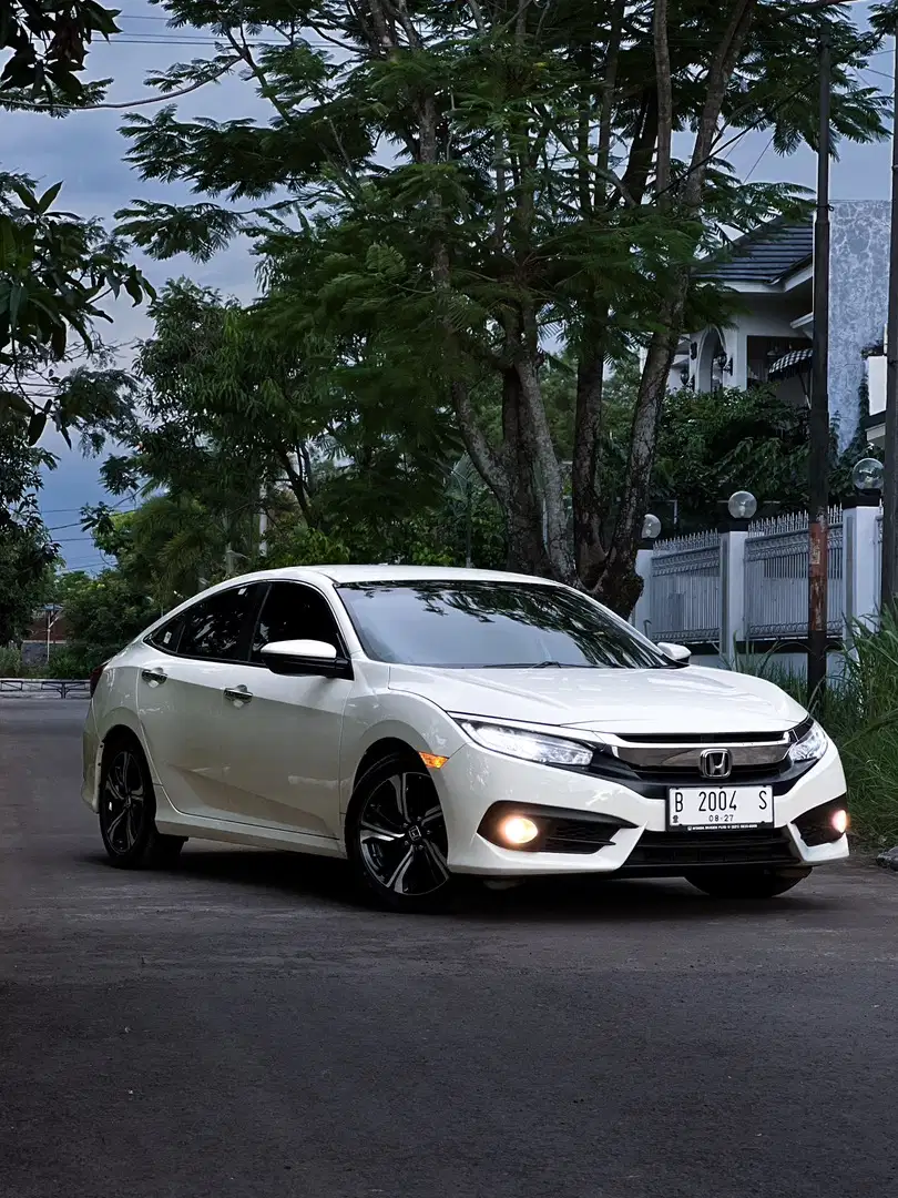 Honda Civic 2018 Bensin