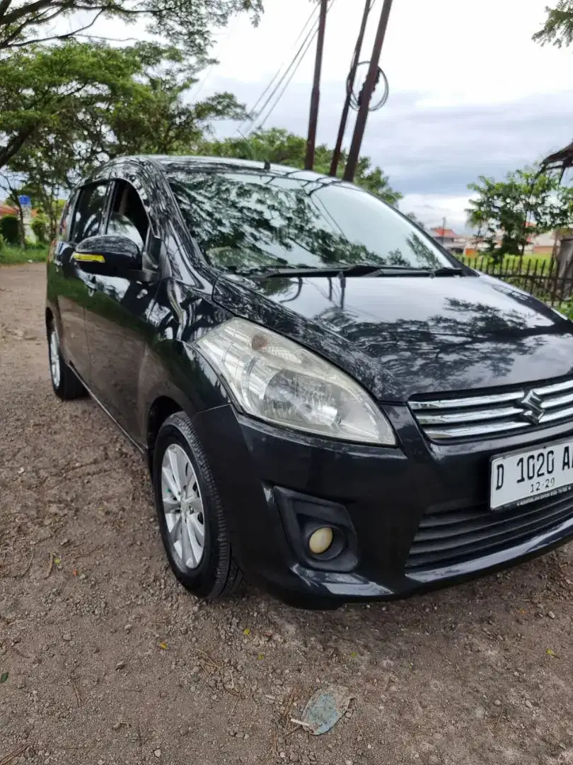 Kondisi Mulus SUZUKI ERTIGA GX,Sudah Audio stir mobil, Double Airbag