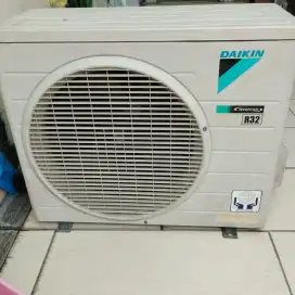 outdoor daikin inverter 1pk