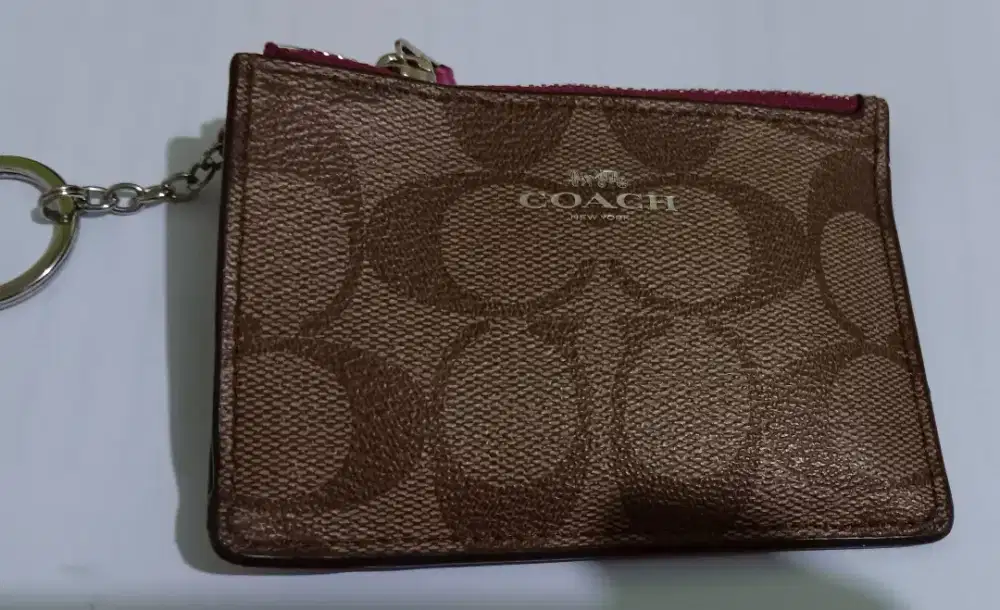 Coach dompet gantungan kunci
