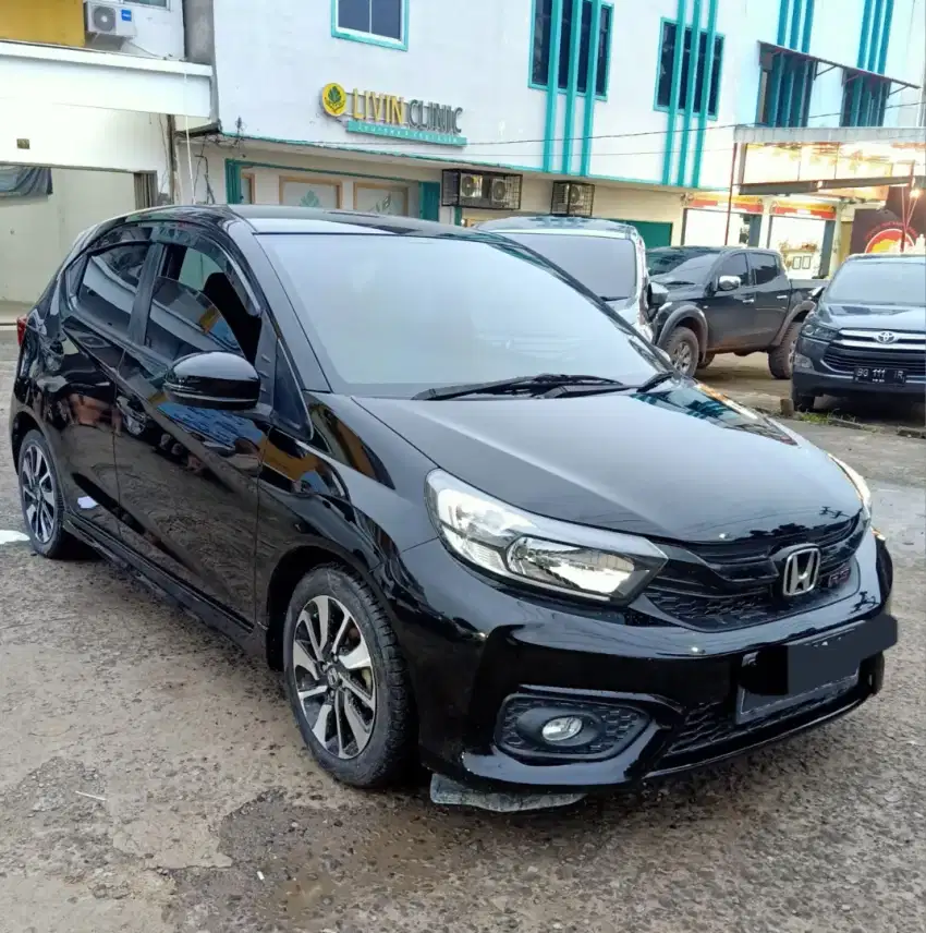 Brio RS 1.2 Matic 2021 hitam istimewa dp 15 jt