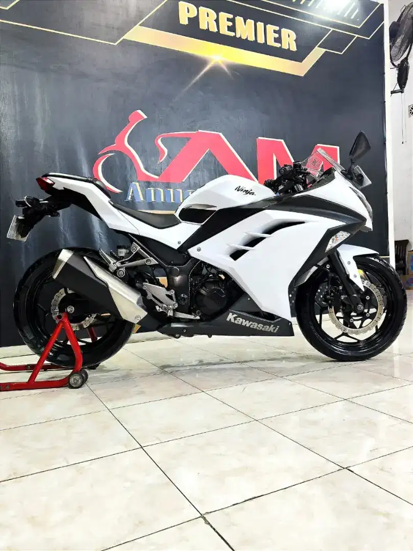 Cash only Ninja Fi250cc 2012 odo 1rb. Anugerah Motor rungkut tengah 81