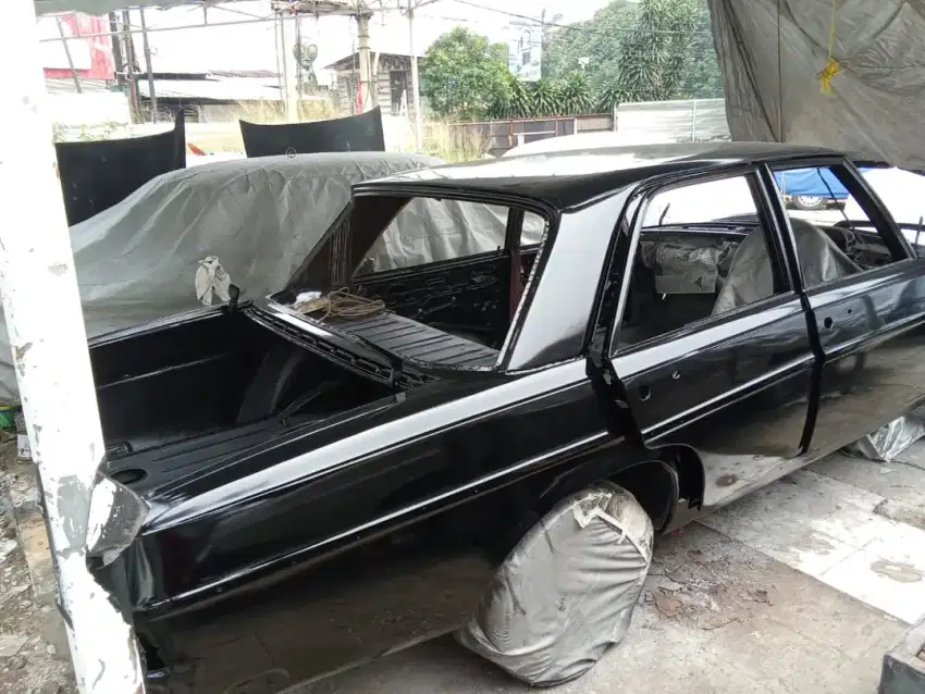 Bodi mercy kebo Mercedes w108 baru selesai cat luar dalam