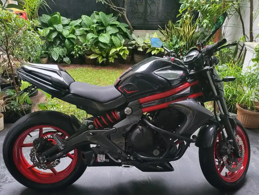 Kawasaki ER6N 2012 Warna Merah  modif knalpot km 19Rban Kondisi Baik