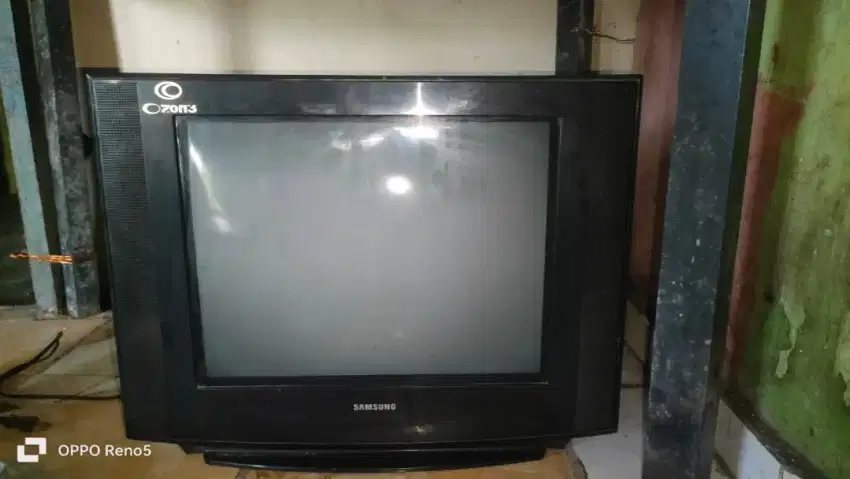 Djual tv 21 inc merk samsung slim