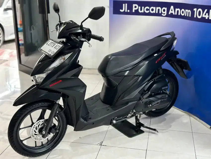 Honda Beat Deluxe 110cc Th* 2024 km 3Rb Anugerah Motor Pucang