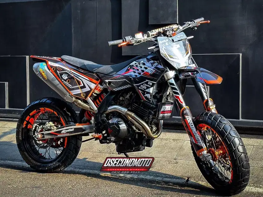 SUPERMOTO 2 SILINDER KTM MESIN NINJA FULL SPEC FMF SHINKO