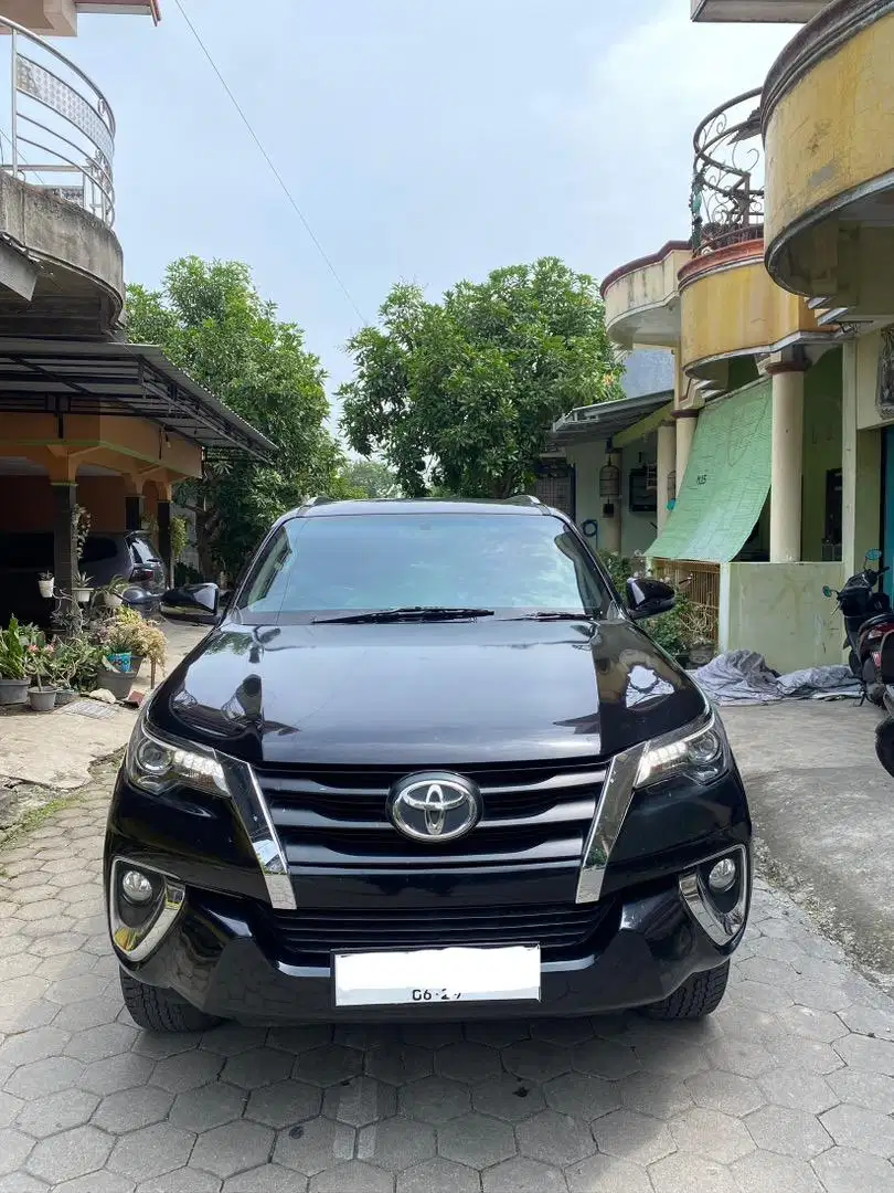 Totota Fortuner 2016 VRZ 2.4 AT Diesel 4x2