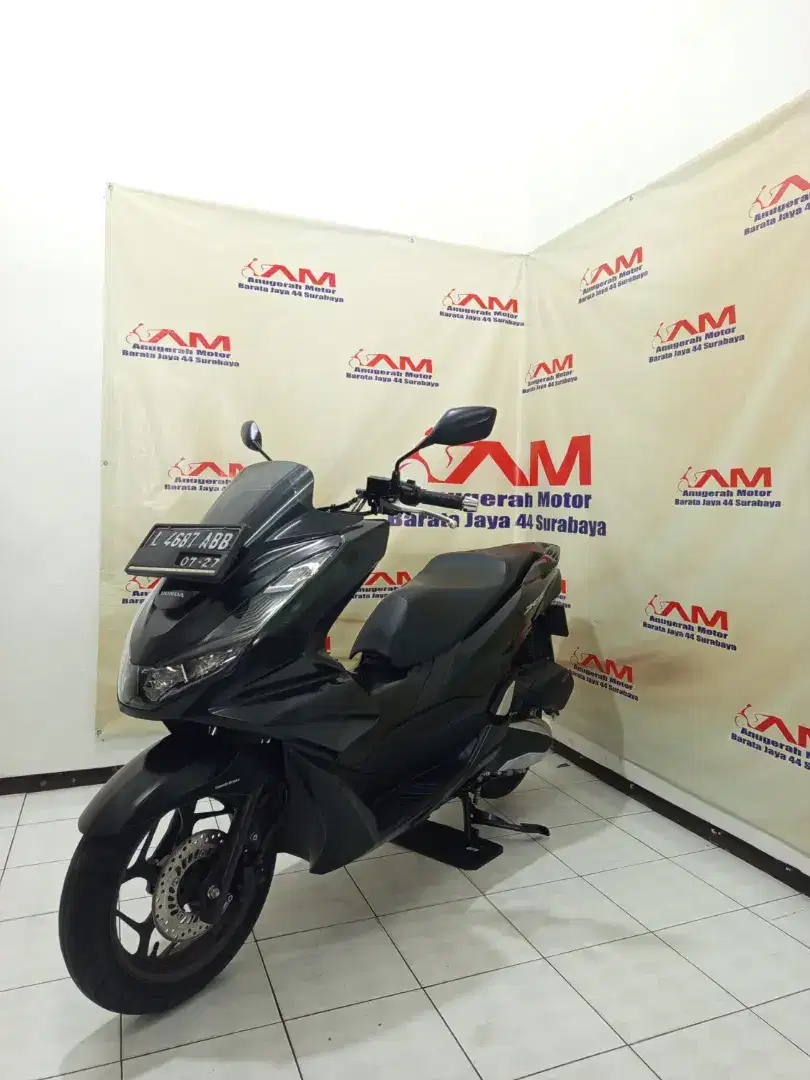 Siap pakai Honda PCX 160 CBS Tahun 2022 warna hitam