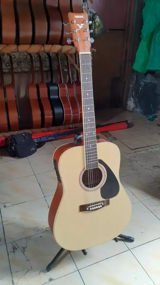 GITAR AKUSTIK ELEKTRIK