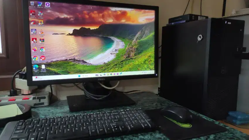 Dell Optiplex3060 i5 8500 + Dell Monitor 22in