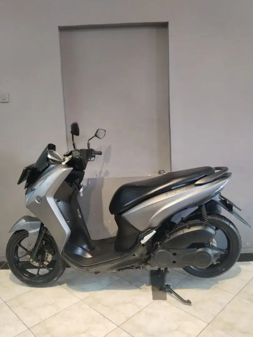 DP 2JT / BUNGA MENURUN 2%/ YAMAHA LEXI TAHUN 2020