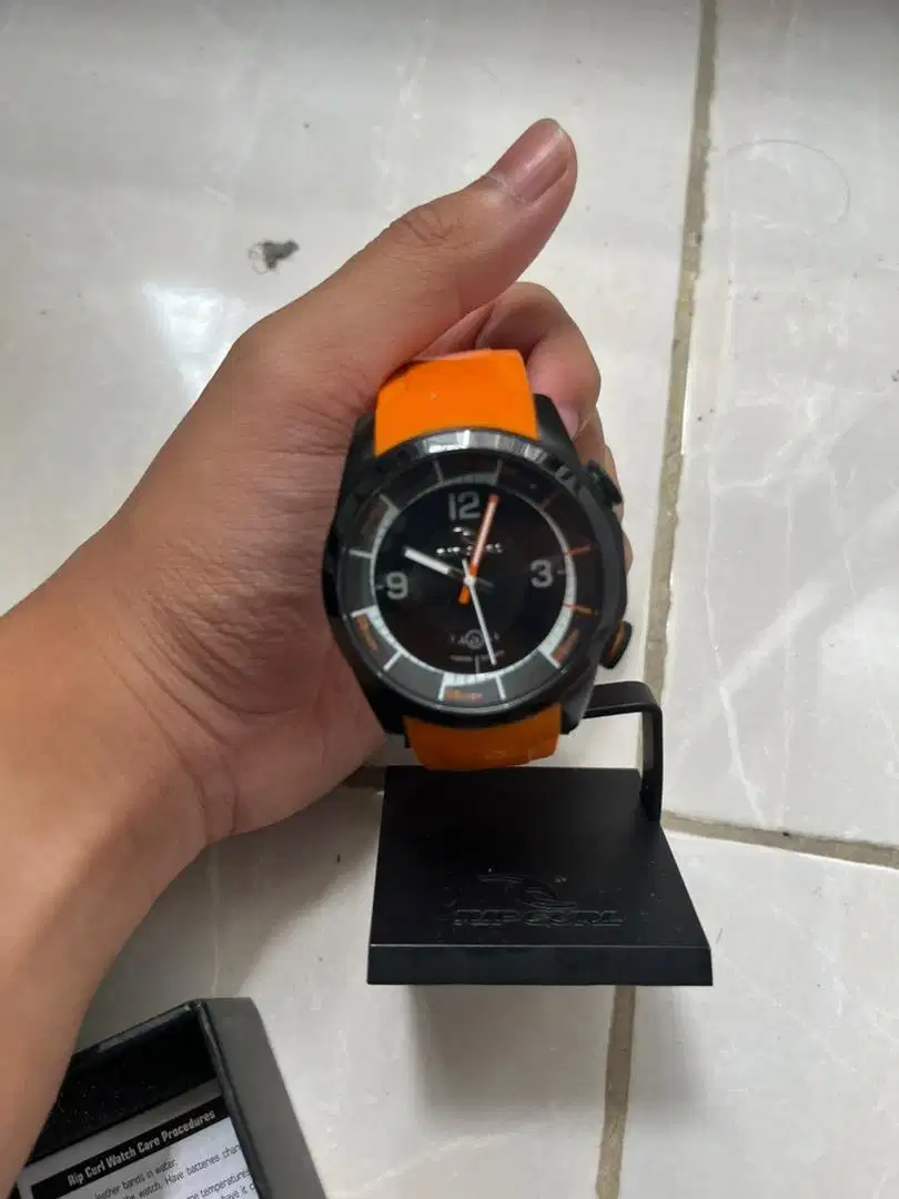 JUAL BU JAM TANGAN RIPCURL ORIGINAL LAUNCH HEAT (RARE)