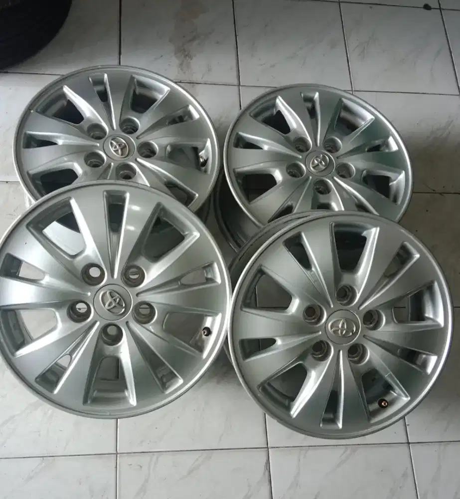 R 15 standarya Inova luxury