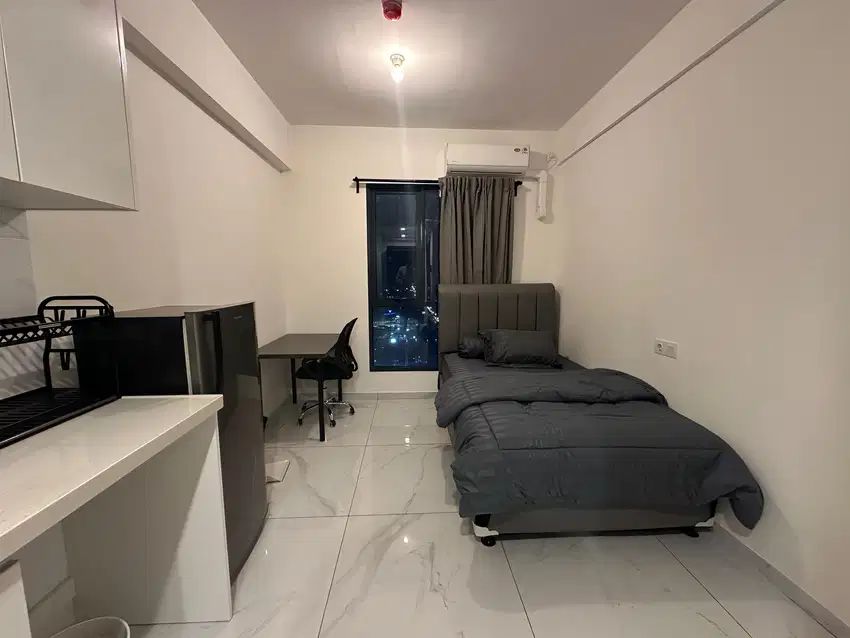 SEWA APARTEMEN DEKAT BINUS DAN BANDARA SOETA sky house alam sutera