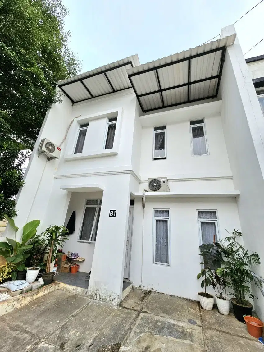 Rumah 2 Lt modern di sawangan Bojongsari dekat RSUD Kota Depok sdh shm