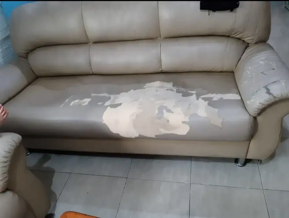 Sofa bekas layak pakai