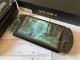 GPD Win 4 8840u Ram 32gb Ssd 1Tb