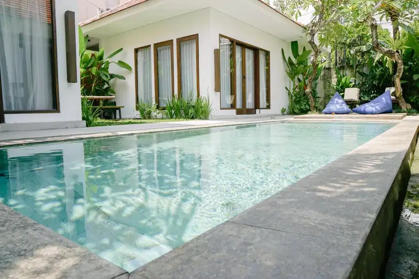 Monthly Rent 3 Bed Room Private Villa in Umalas  Kerobokan, Bali