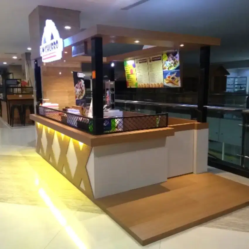 meja etalase display pameran makanan minuman