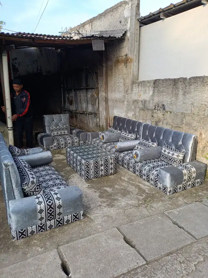 Sofa Misnad Arabic