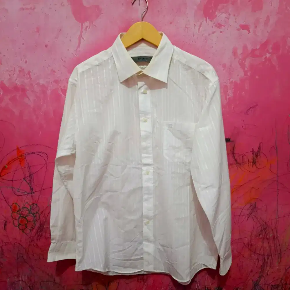 Bismillah, dijual kemeja panjang kantor Givenchy Men original