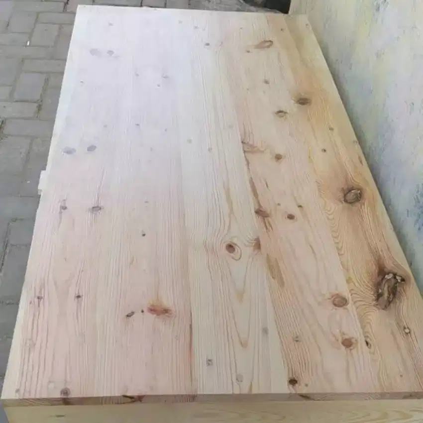 Papan hambalan kayu jatilanda