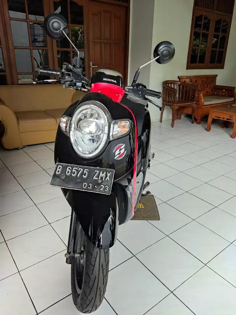 HONDA SCOOPY F1 R12 2018 JOSSSSS