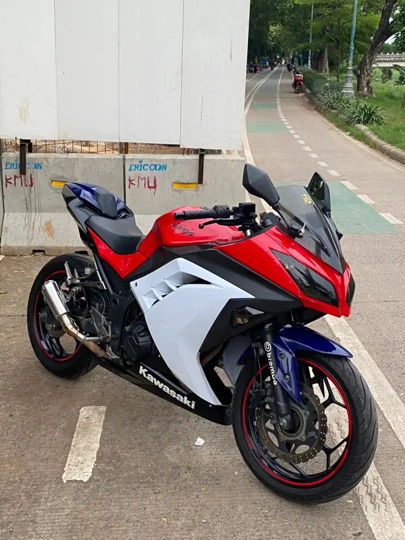 KAWASAKI NINJA 250FI ABS SE PAJAK HIDUP